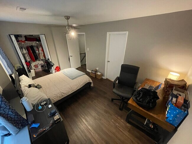 Building Photo - 5783 Forest Lawn Ct