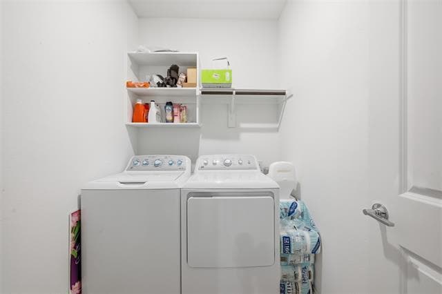 Building Photo - 2121 Esher Dr