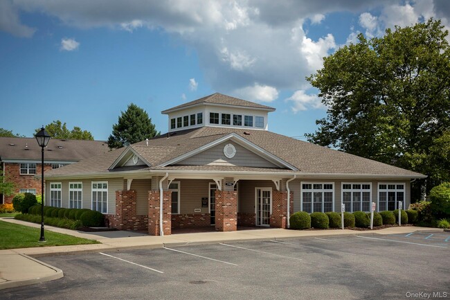 Building Photo - 135 Westwood Dr