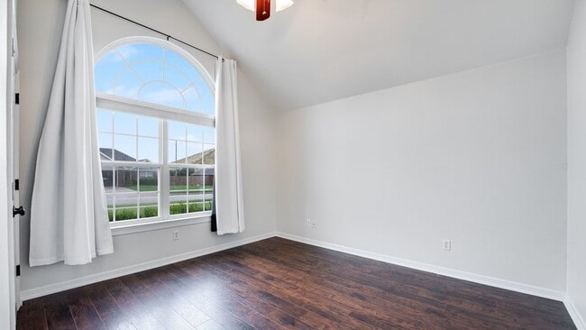 Building Photo - 6820 Cutter Ct