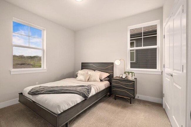 Building Photo - 5804 Rotunda View