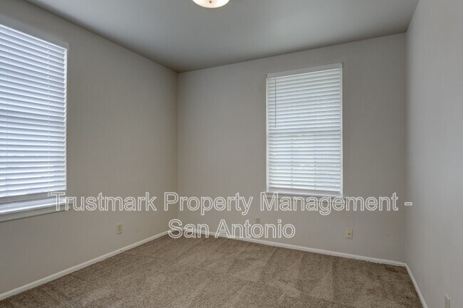 Building Photo - 847 Boulder Dr
