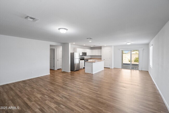 Building Photo - 2084 E Velvet Pl