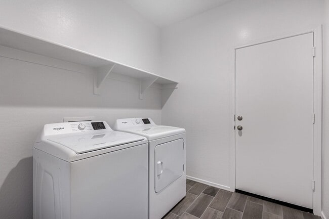 Building Photo - Brand New - Never Lived In 3 Bedroom / 2 B...