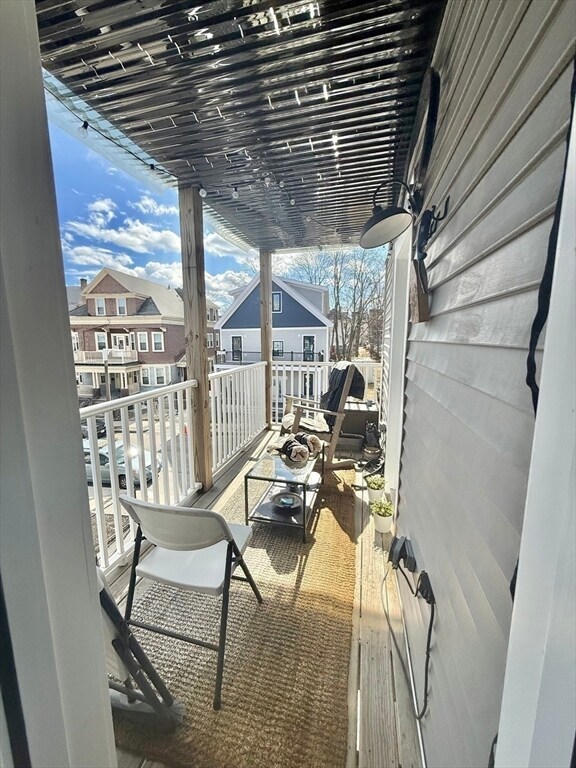 Building Photo - 13 Schuyler St