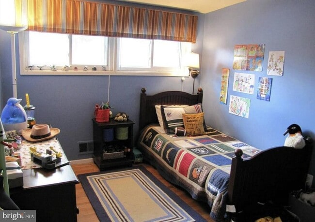 Building Photo - 715 Marshall Ave