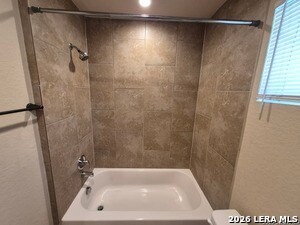 Building Photo - 6850 Lakeview Dr.