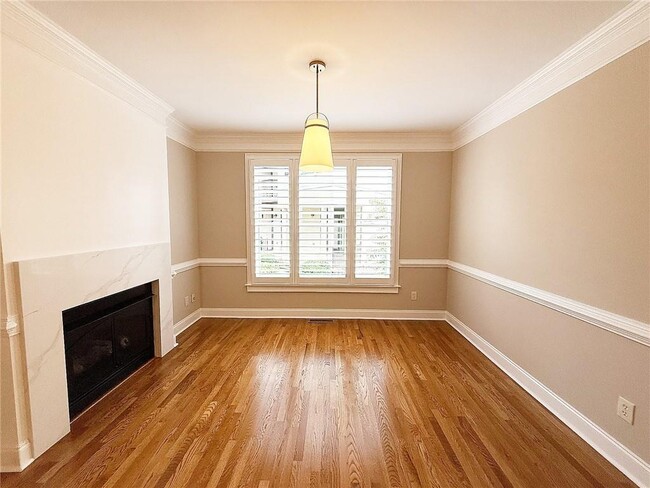 Building Photo - 3641 Ridge Towne Dr