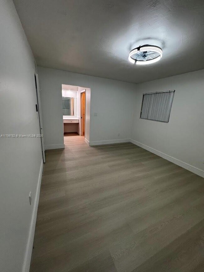 Building Photo - 9514 N Belfort Cir