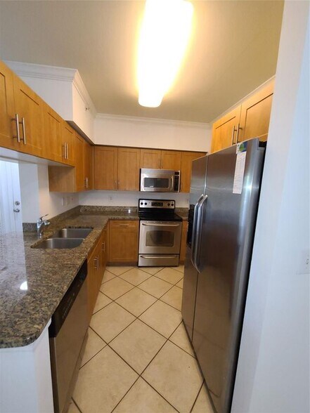 Building Photo - 6529 Emerald Dunes Dr