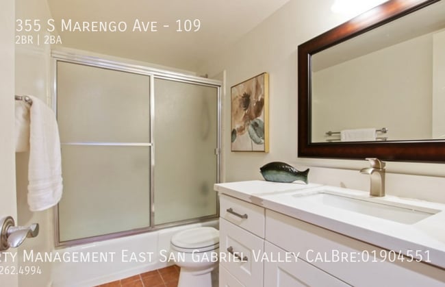 Building Photo - 355 S Marengo Ave