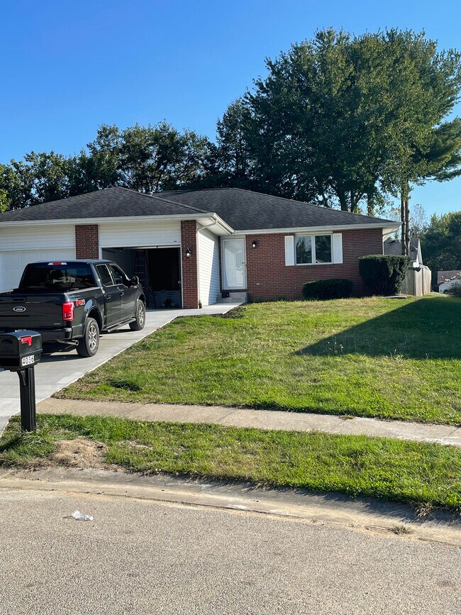 Primary Photo - 4036 Oakbrook Ct