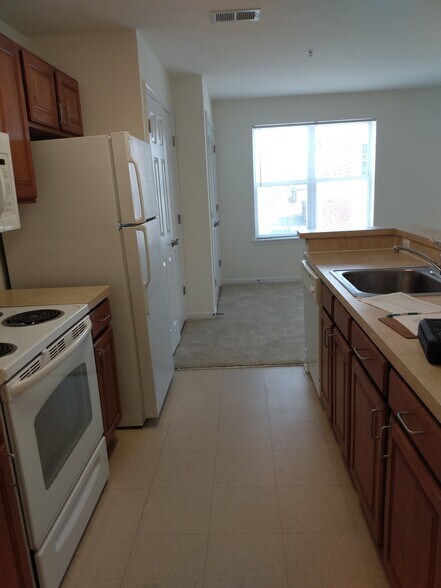 Building Photo - 130 Carlisle St