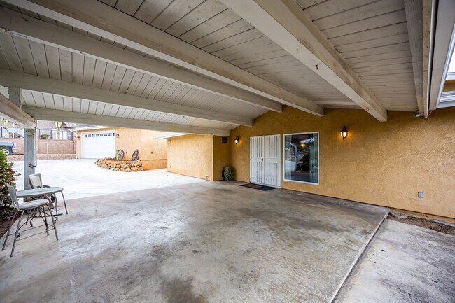 Building Photo - 9497 Montemar Dr