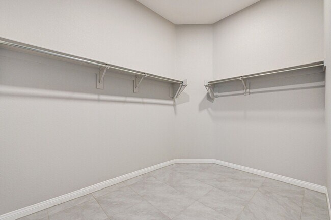 Building Photo - COMFY and NEW 3 Bedroom Home in Skye Canyon!