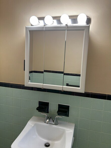 Bathroom Sink - 6008 N 12th St