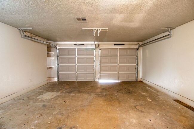 Building Photo - Great 3 Bed 2 Bath in OKC!