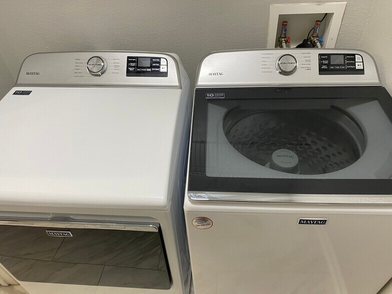 Washer-Dryer - 785 Oakleaf Plantation Pky