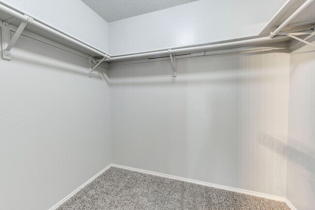 Building Photo - 16913 Langland Rd