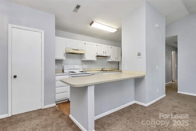 Building Photo - 6146 Meadow Rose Ln