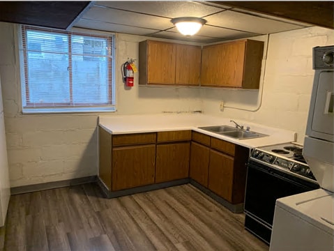 Building Photo - 614 1/2 N Gilbert St-