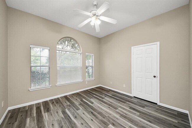 Building Photo - 22035 Emerald Run Ln