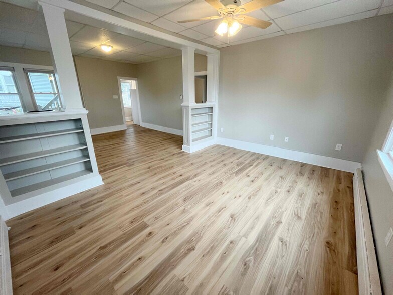 Building Photo - 142 Church St