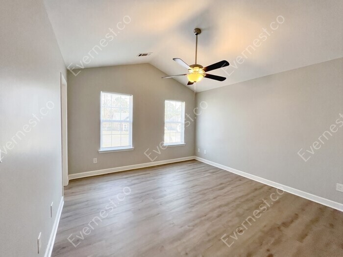 Building Photo - 5121 Magnasco Ln