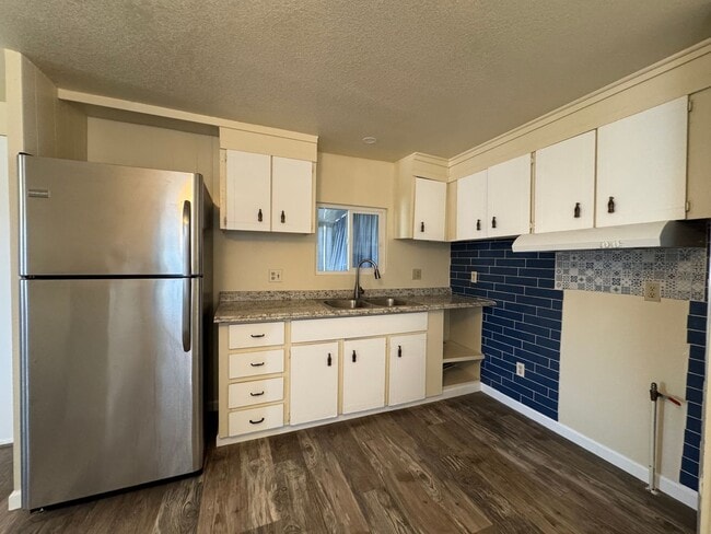 Building Photo - 1 BR Cozy Mobile near River,