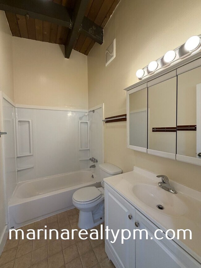 Building Photo - Maher Ct. Apartments