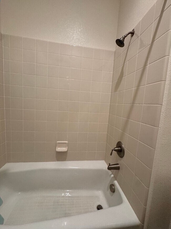 Building Photo - 4 BR Laughlin Ranch Golf Estate Utilities included, Fully furnished on Bullhead Parkway