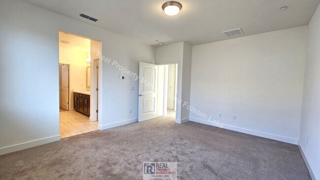 Building Photo - 4414 French Dr
