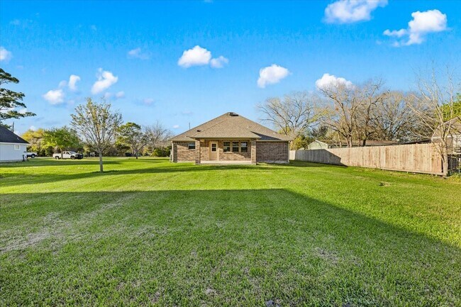 Building Photo - 13513 Anne Ln