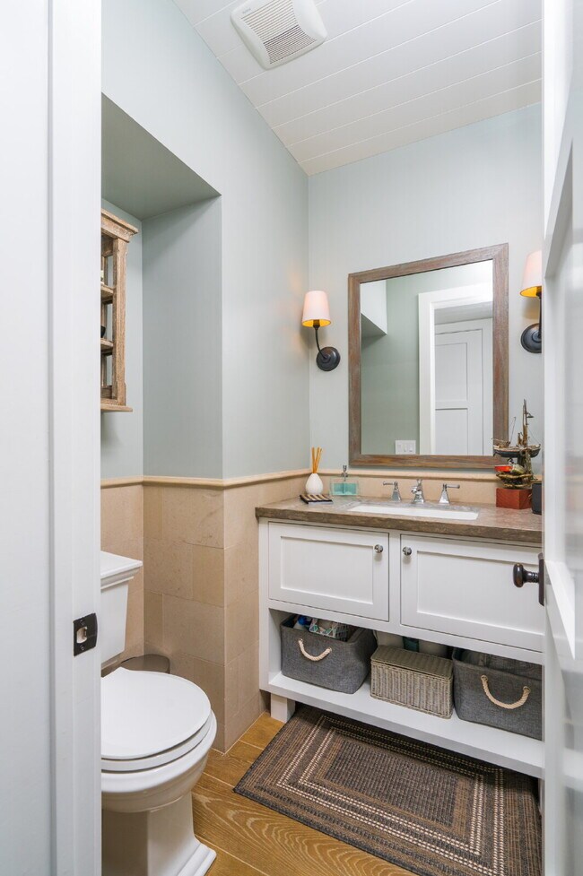 Building Photo - California Coastal Awaits: Luxurious Custom 3-Bedroom Home with Marble Touches on Balboa Island