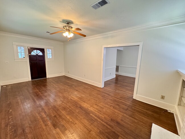 Building Photo - 4522 McKinney St