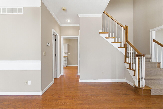 Building Photo - 1110 Brookedale Ct