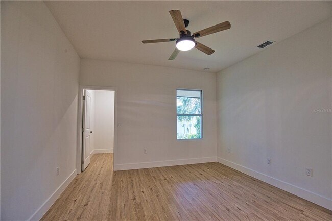 Building Photo - 289 Boundary Blvd