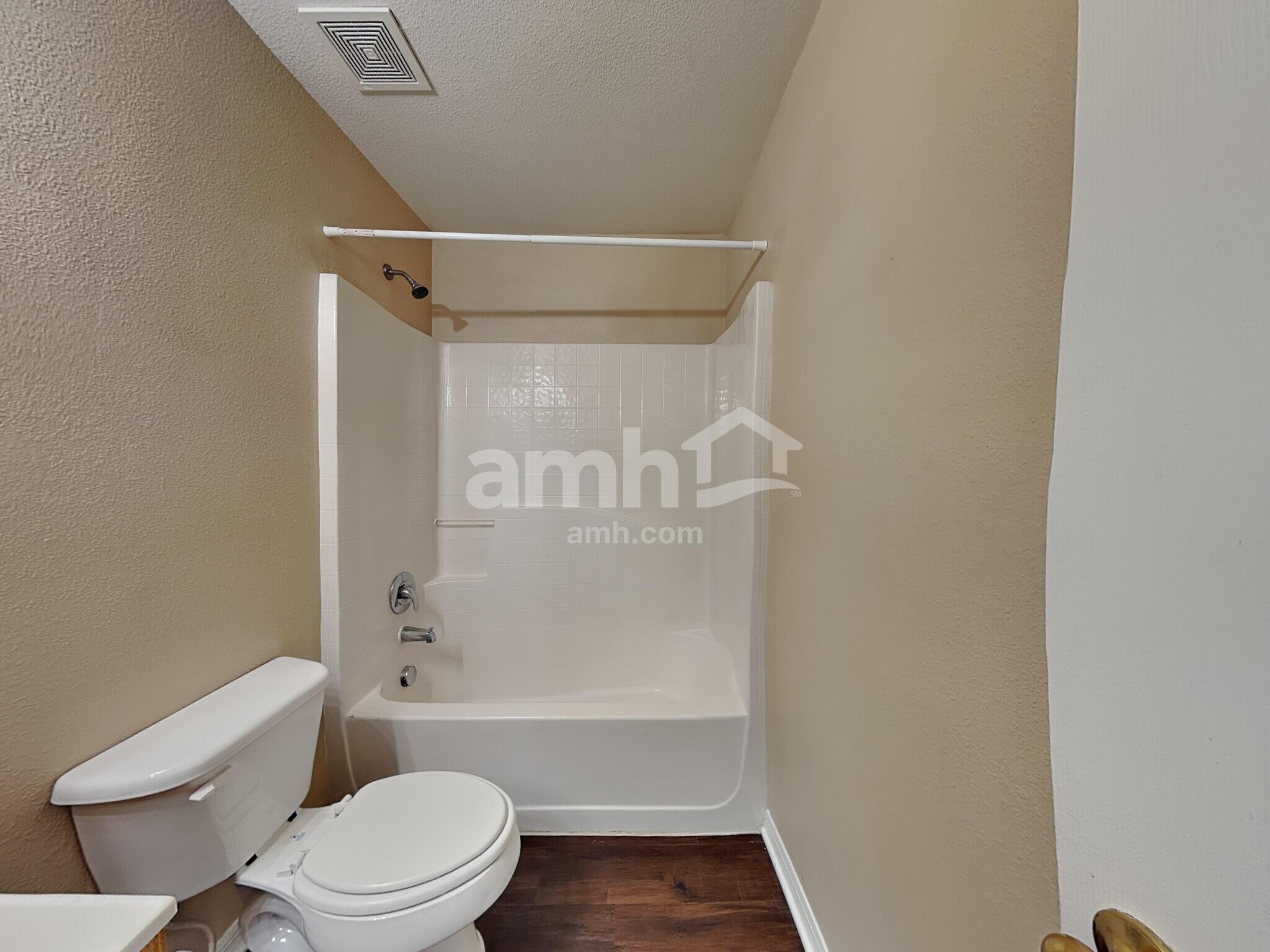 Building Photo - 934 Brenton Leaf Dr