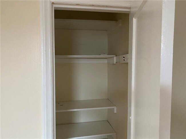 Building Photo - 4210 Surf Ave