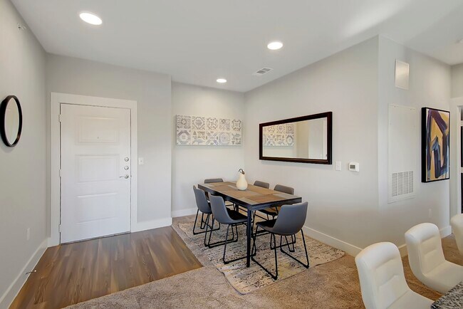 Building Photo - 25500 Westheimer Pkwy