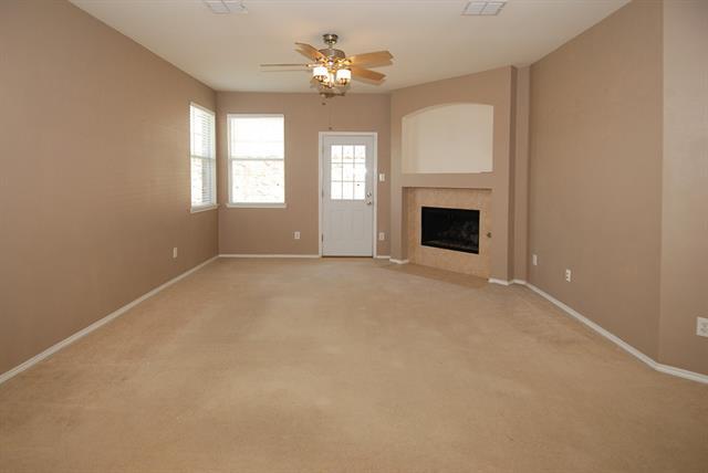 Building Photo - 9732 Kingsmill Dr