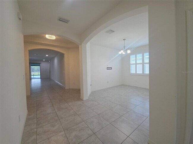 Building Photo - 17545 Buckingham Garden Dr