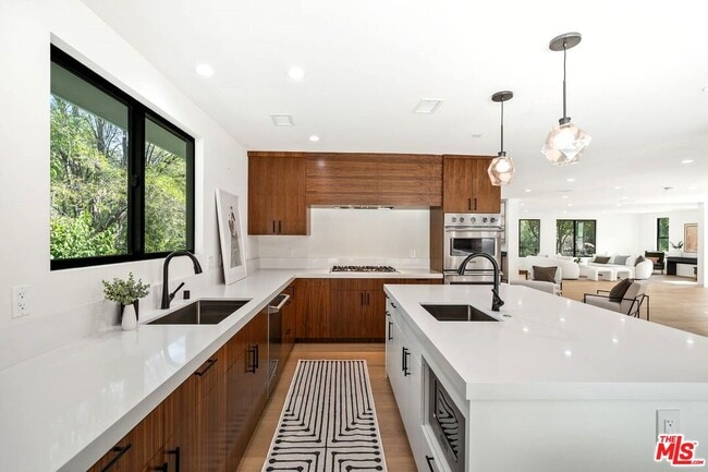 Building Photo - 4545 Balboa Ave