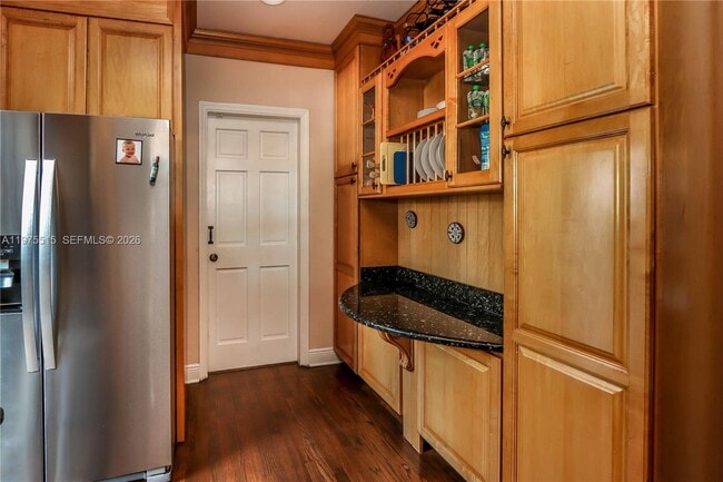 Building Photo - 1260 La Mancha Ave