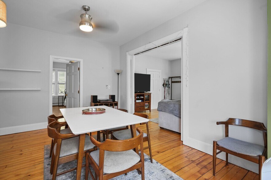 Building Photo - 74 Woodbine St