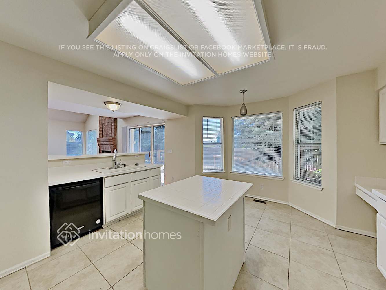 Building Photo - 4511 N Blazingstar Trail
