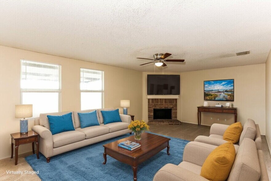 Building Photo - 129 Phlox Ln