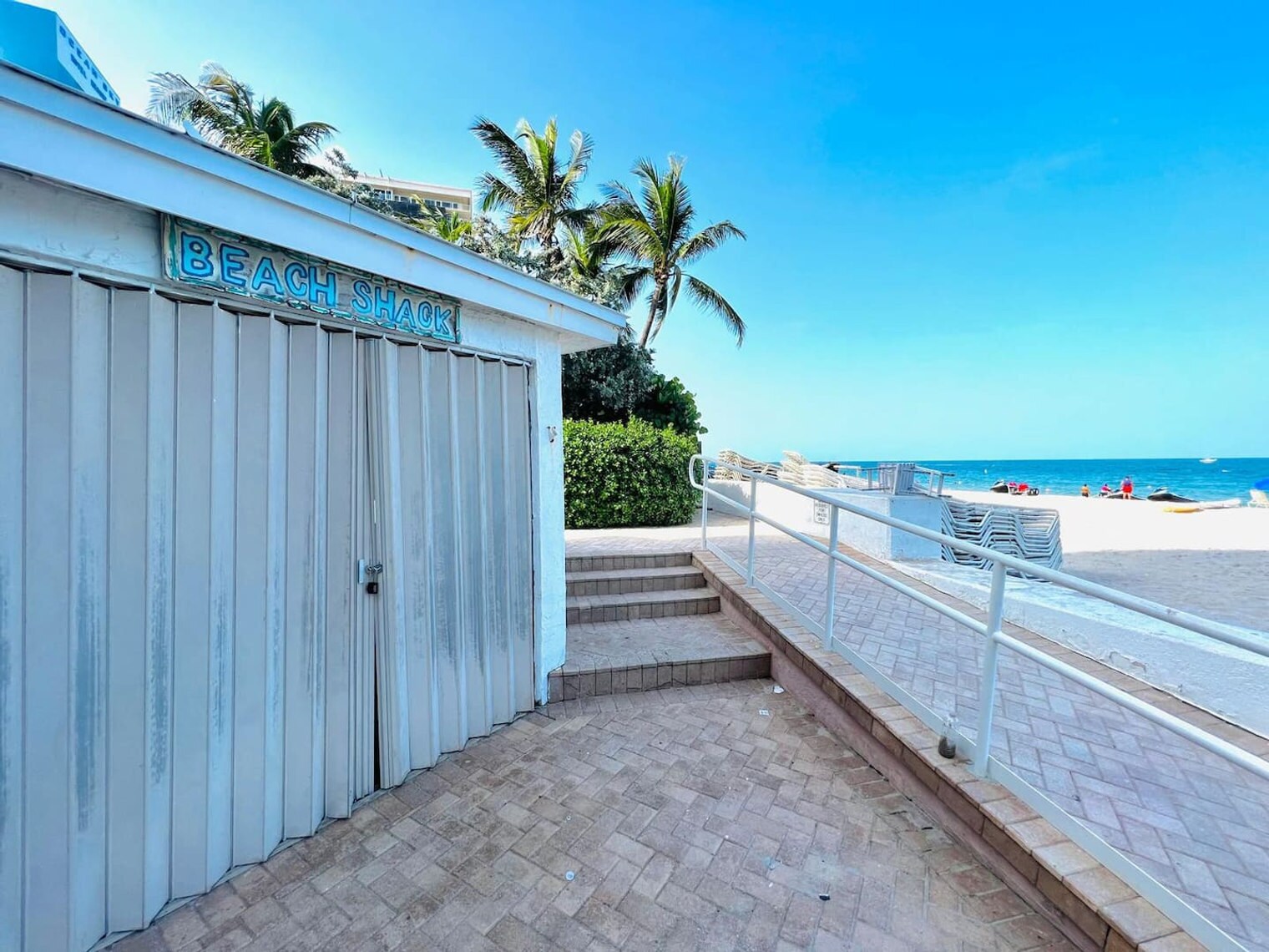 Building Photo - 4040 Galt Ocean Dr