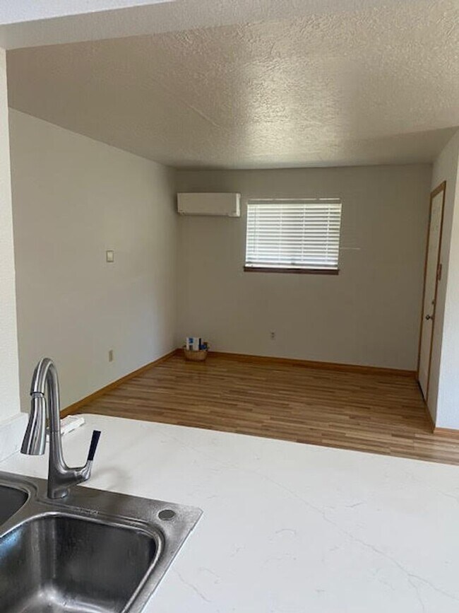 Building Photo - Northeast home off Juan Tabo and Indian Sc...