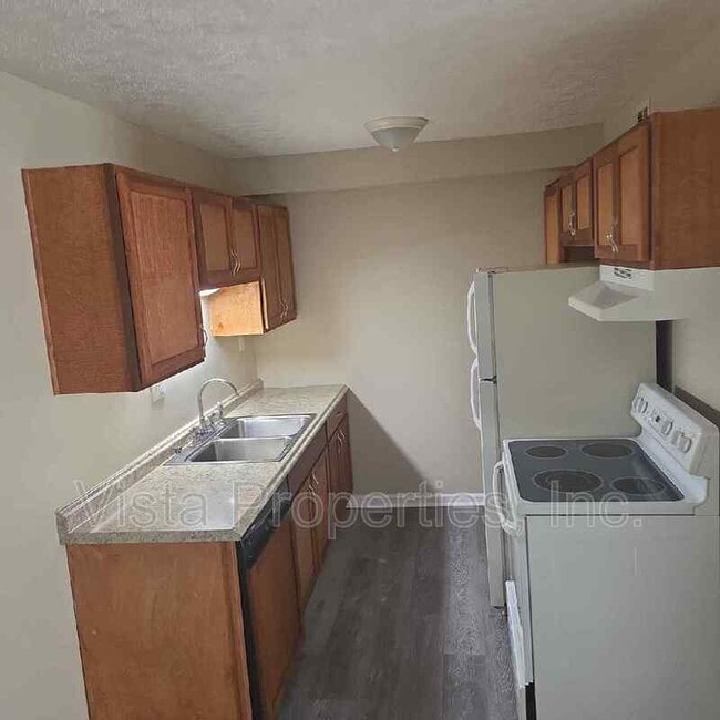 Building Photo - 4119 Glen Hill Manor Dr